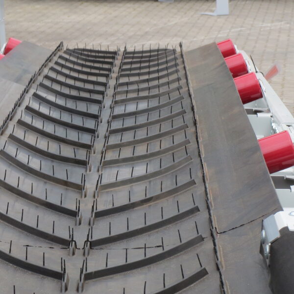 Transport belt Chevron type