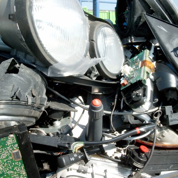 Example of electronic scrap from cars