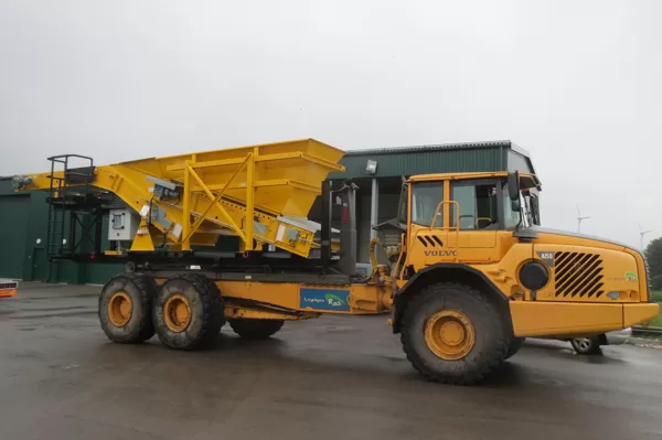 Mobile sorting station on hook frame