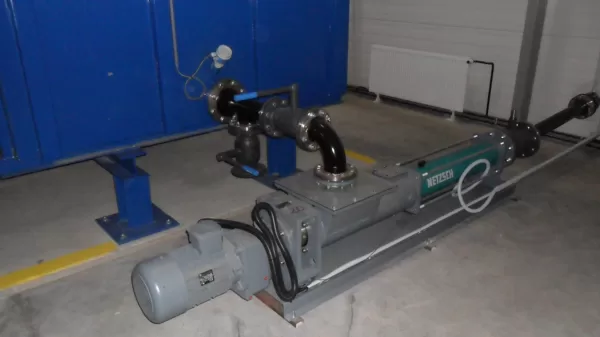 Transfer pump for substrates